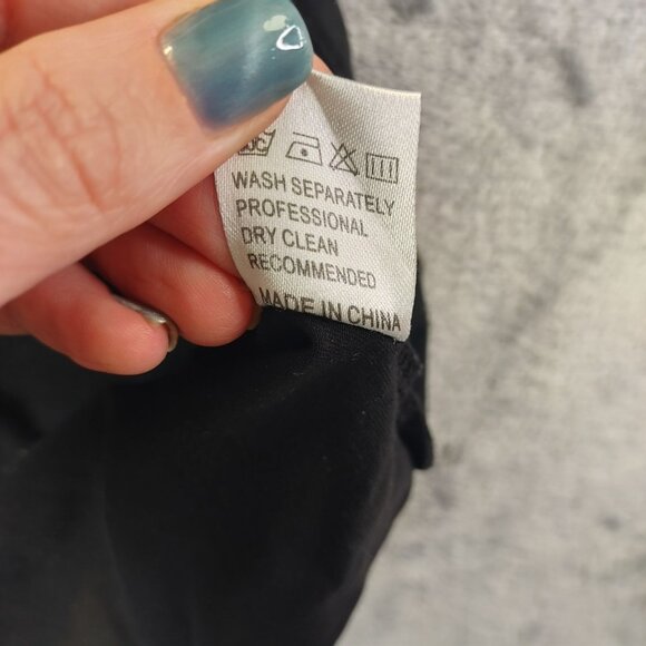 Helix by Benefit Womens Scrub Top Black Size M Stretch V Neck Workwear Pocket - Picture 10 of 11